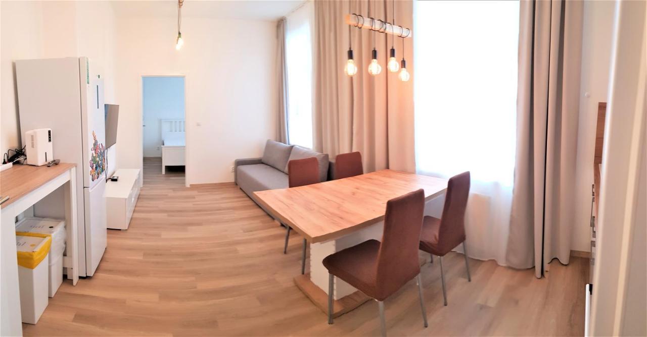 Residence Kotel Рокицани Экстерьер фото